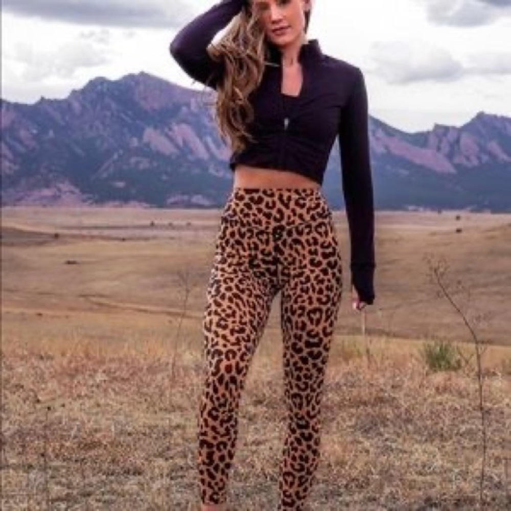 NWOT Balance Athletica the ascent pants King Cheetah kingdom pants